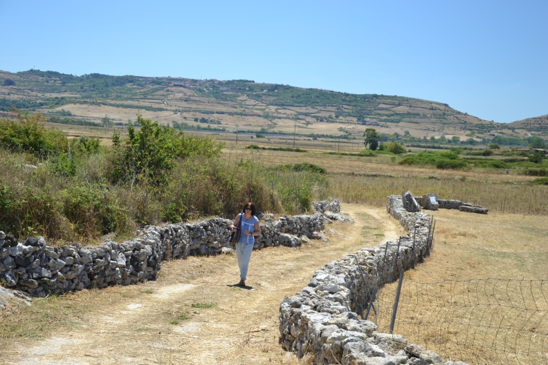 Nécropole de Sant’Andrea Priu - route