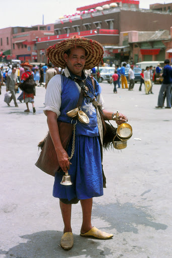 Marrakesh - marchand d'eau.jpg